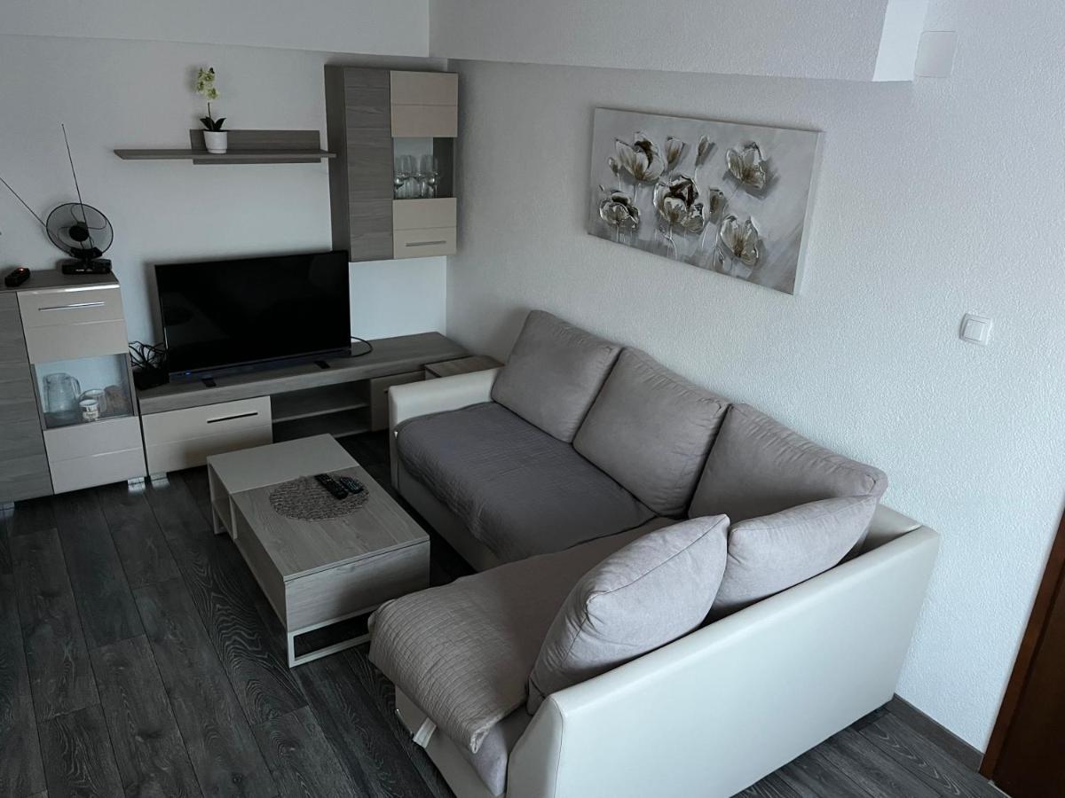 Room In Otocac Helena Екстериор снимка