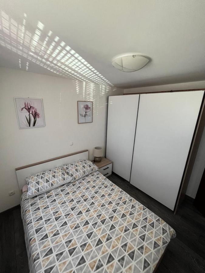 Room In Otocac Helena Екстериор снимка